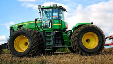 Why Are the Front Wheels on Tractors Smaller Than the Rear Wheels